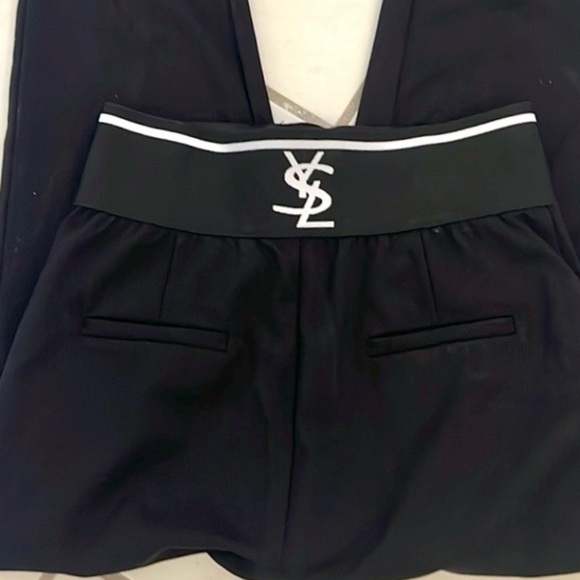 The Unbranded Brand Pants - Leggings, Elastic Waist, Spandex/Nylon, Black, Excellent Condition, Size Medium